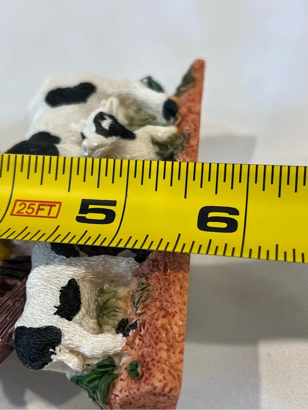 Sunflower Cow Resin Shelf Clock AS-IS